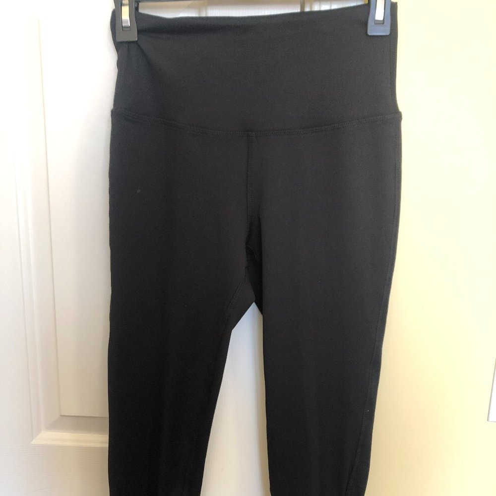 Black Capri Leggings
